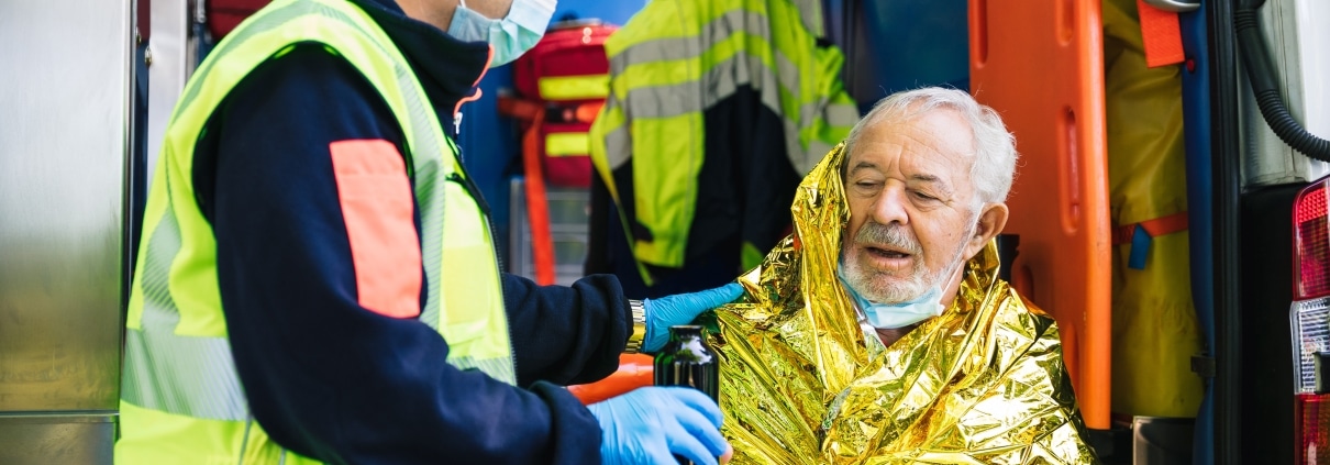 Medic rescues an elderly person with hypothermia